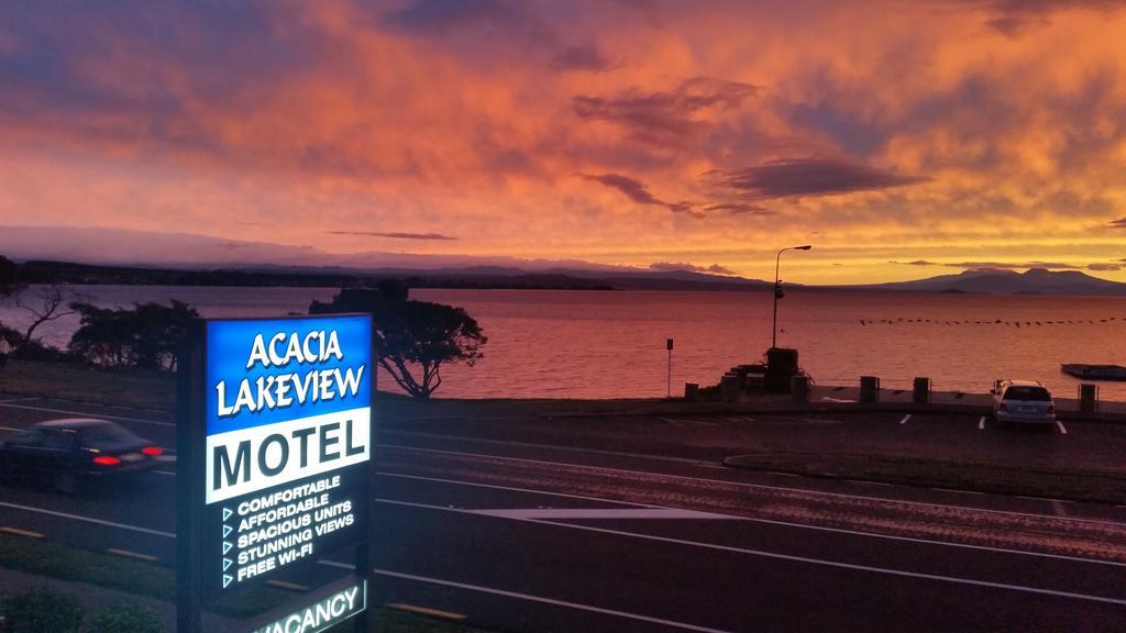 Acacia Lake View Motel Lago Lago Taupo Esterno foto